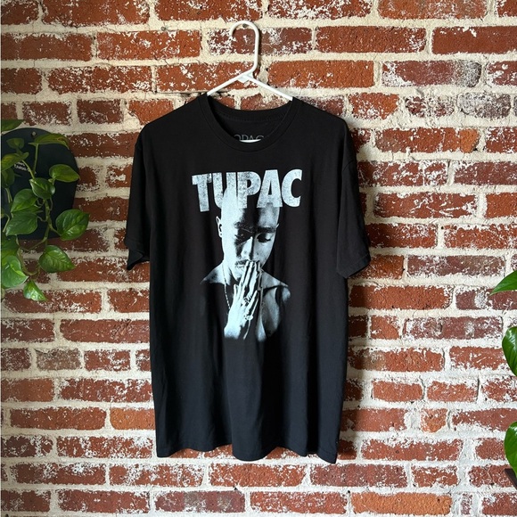 Black 2Pac tee (modern) - Picture 1 of 4